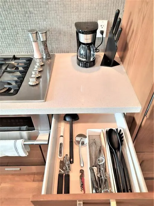 Apartman Luxury Condo By River With City Views YYC Kanada