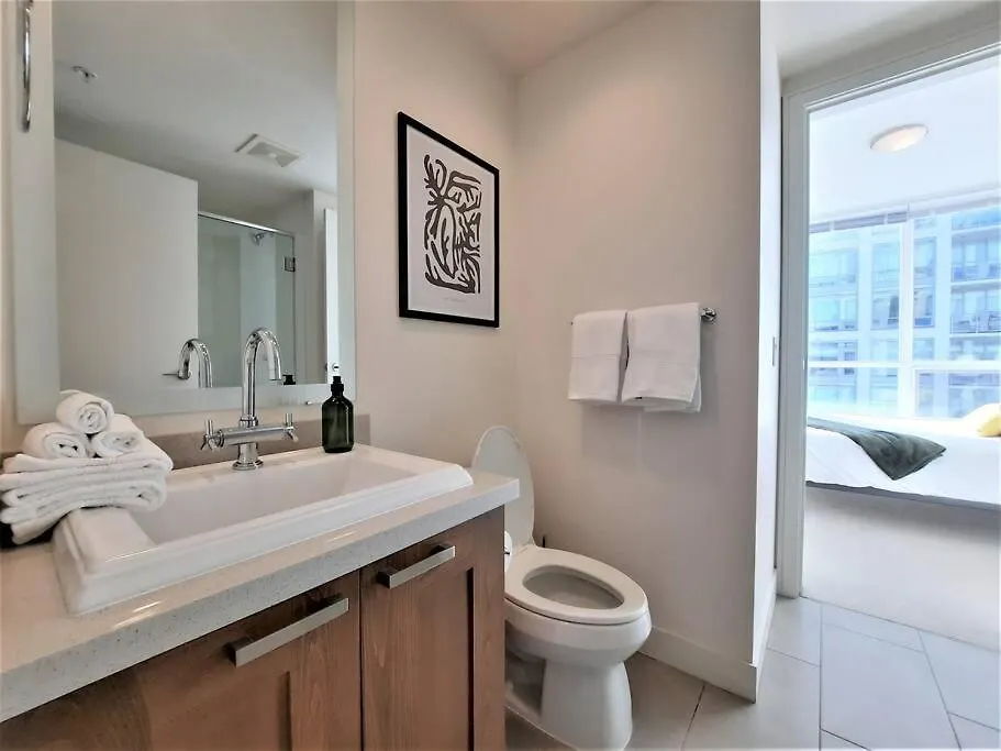 Apartman Luxury Condo By River With City Views YYC